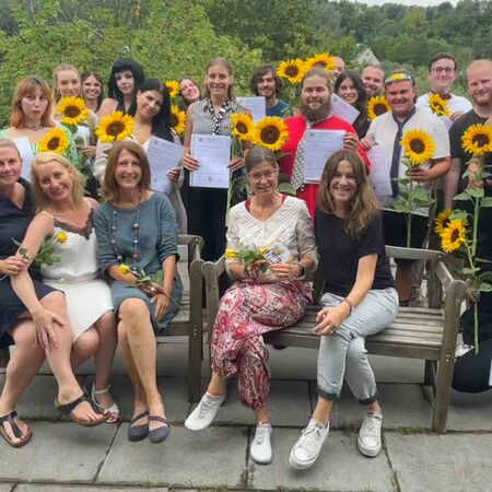 OK Abschlussfoto mit Lehrer:innen des Jahrgangs 2023