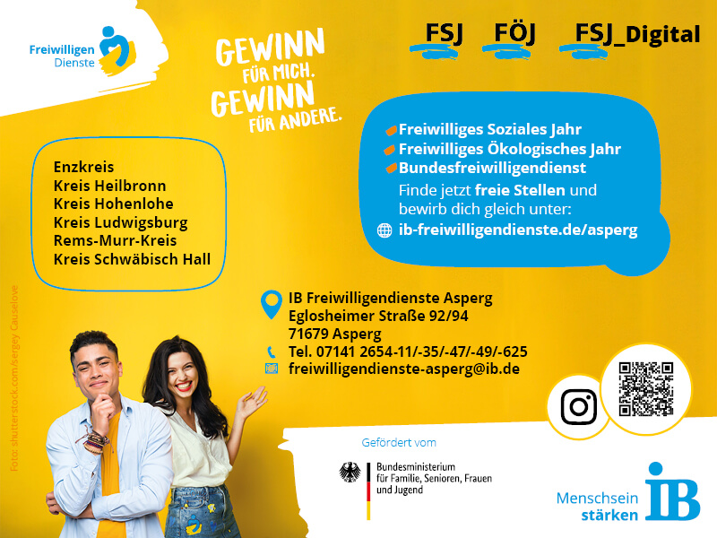 Ein Plakat der Freiwilligendienste Asperg wirbt für FSJ und FÖJ mit Kontaktinformationen und einem lächelnden Paar.